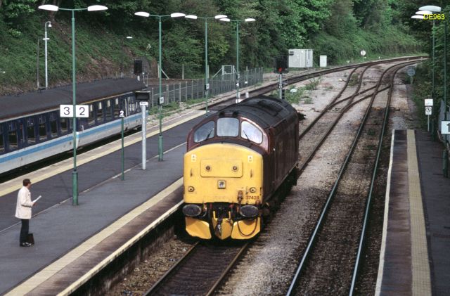 rt37428_13.jpg