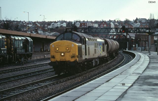 rt37668_2.jpg