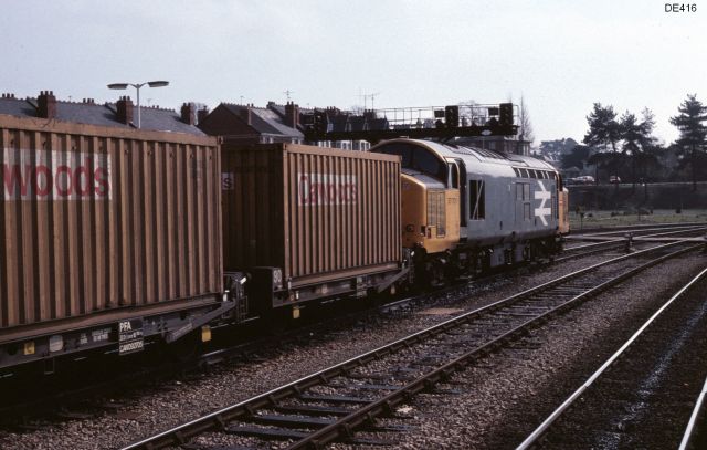 rt37701_2.jpg