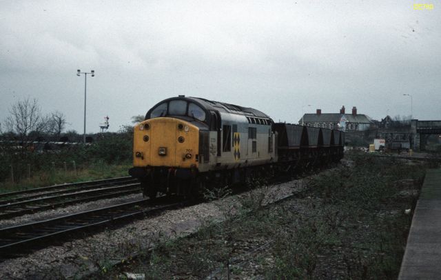 rt37701_8.jpg