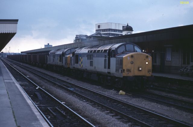 rt37713_2.jpg