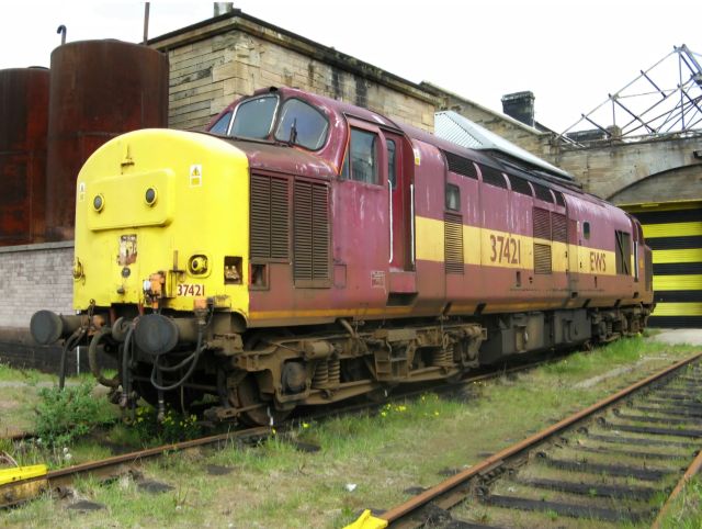 2025dc37421.jpg
